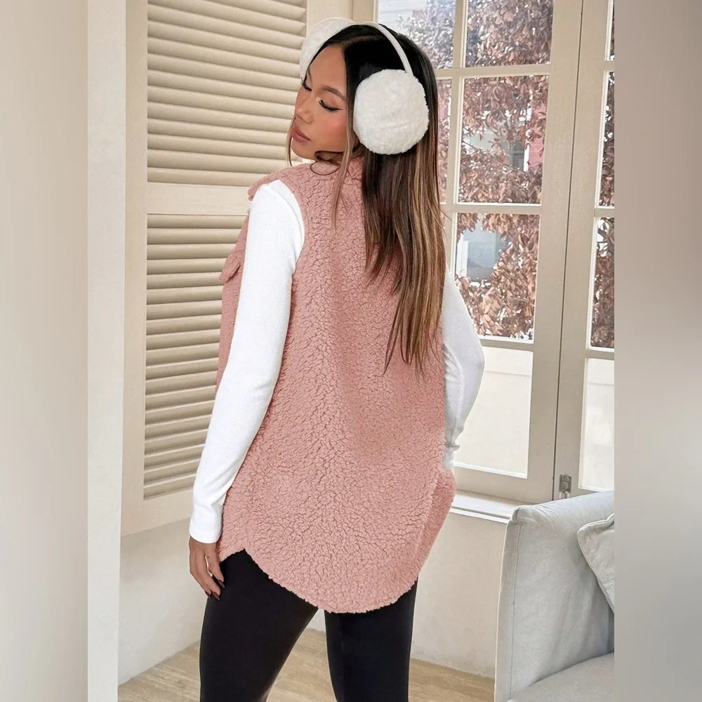 Button-Down Sherpa Fleece Vest Coat - Picture 10 of 15